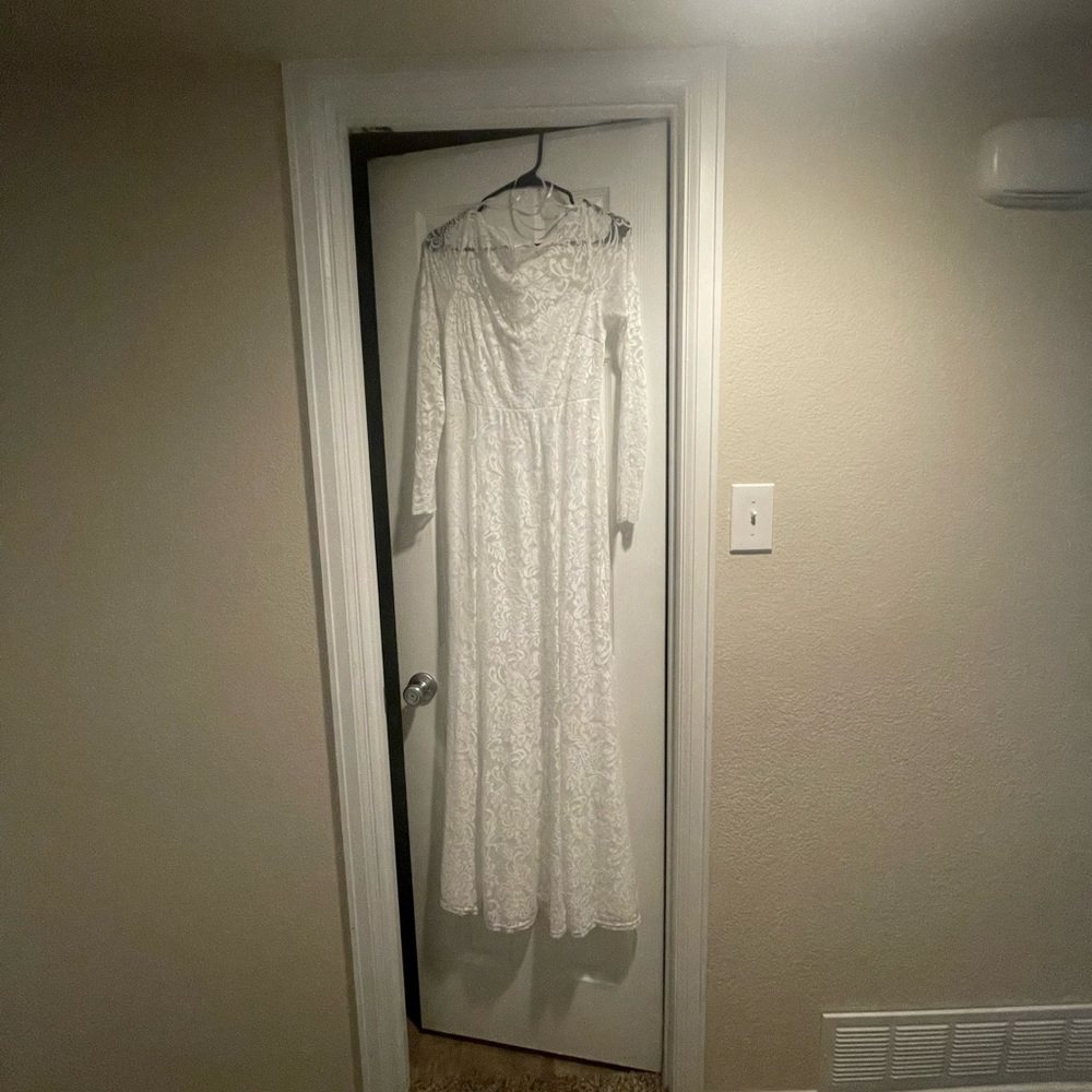 Lulu's White Lace Wedding Gown